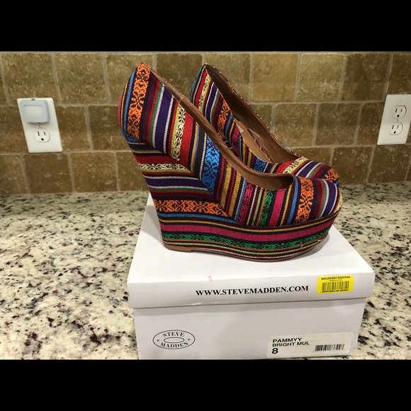 Steve Madden wedges - Picture 2 of 3